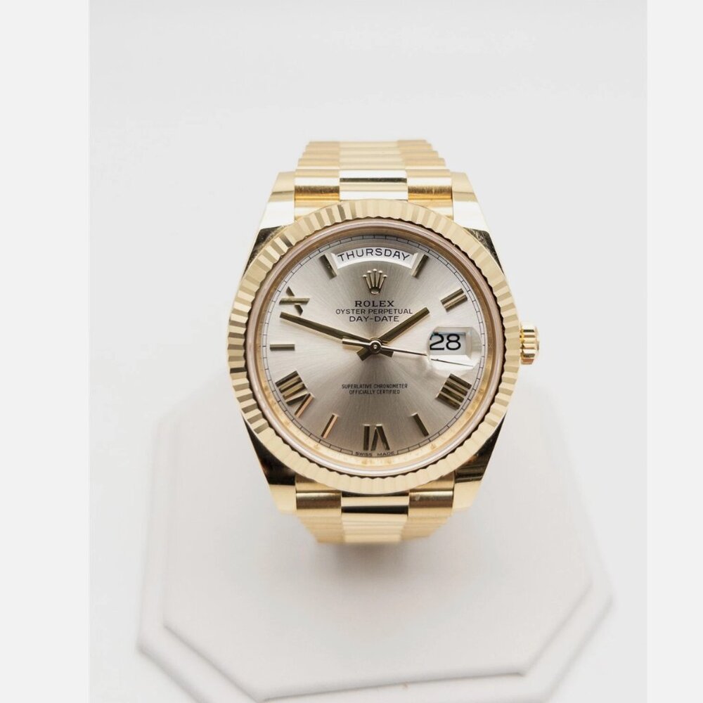 ROLEX MENS 40mm 18k Yellow Gold DAY DATE Watch WITH CARD